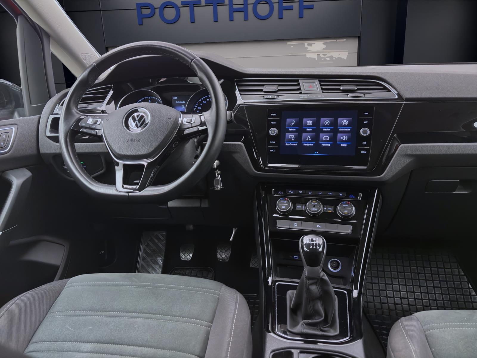 Volkswagen Touran 1.5 TSI HIGHLINE NAVI AHK KAMERA PDC