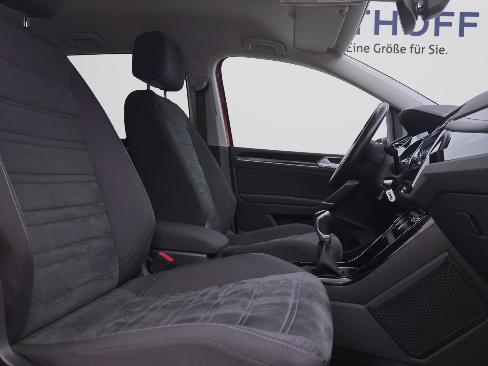 Volkswagen Touran 1.5 TSI HIGHLINE NAVI AHK KAMERA PDC