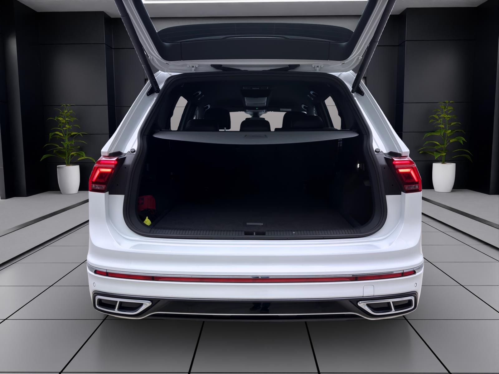 Volkswagen Tiguan Allspace 2.0 TDI DSG 4M R-LINE HARMAN HuD STDHZG