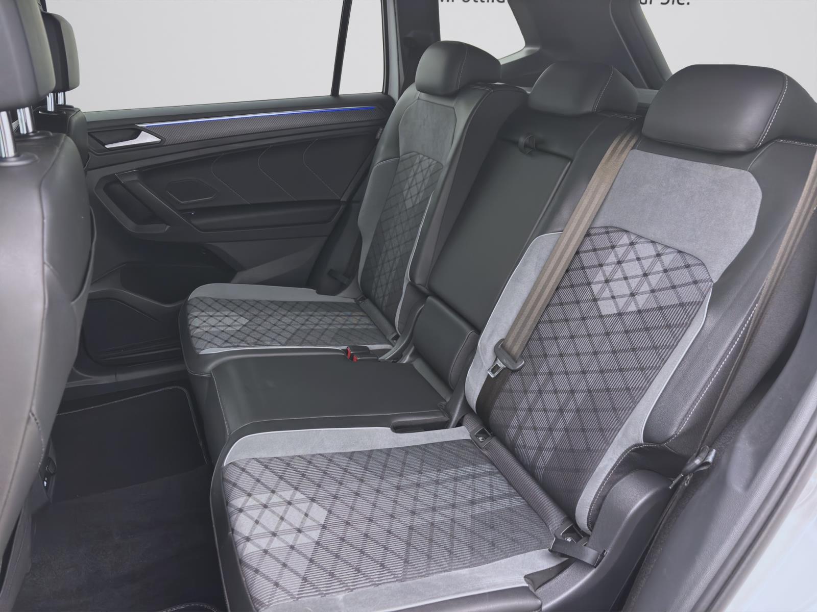 Volkswagen Tiguan Allspace 2.0 TDI DSG 4M R-LINE HARMAN HuD STDHZG