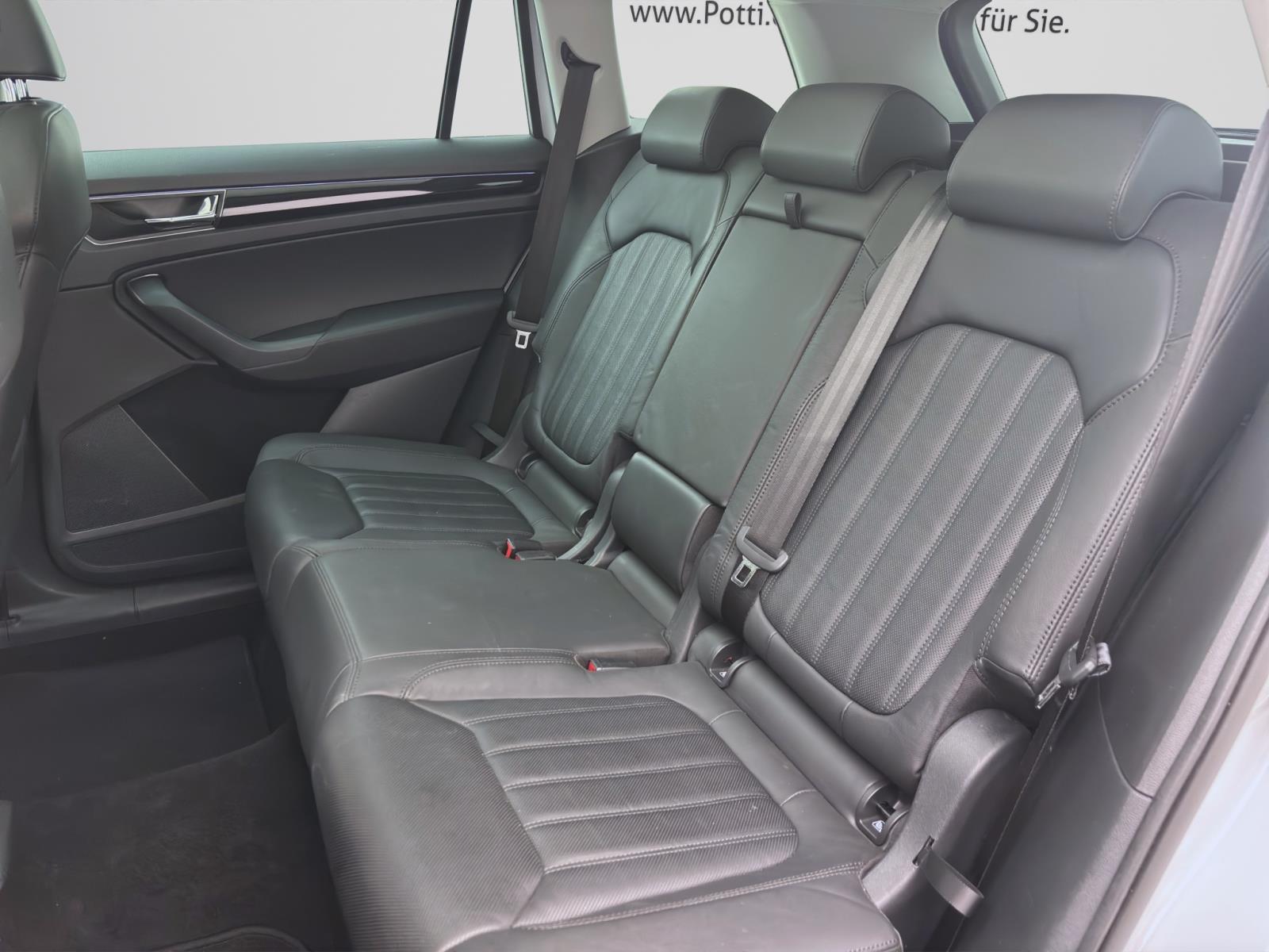 Skoda Kodiaq 2.0 TDI DSG 4x4 L&K PANO LEDER STDHZG LM19