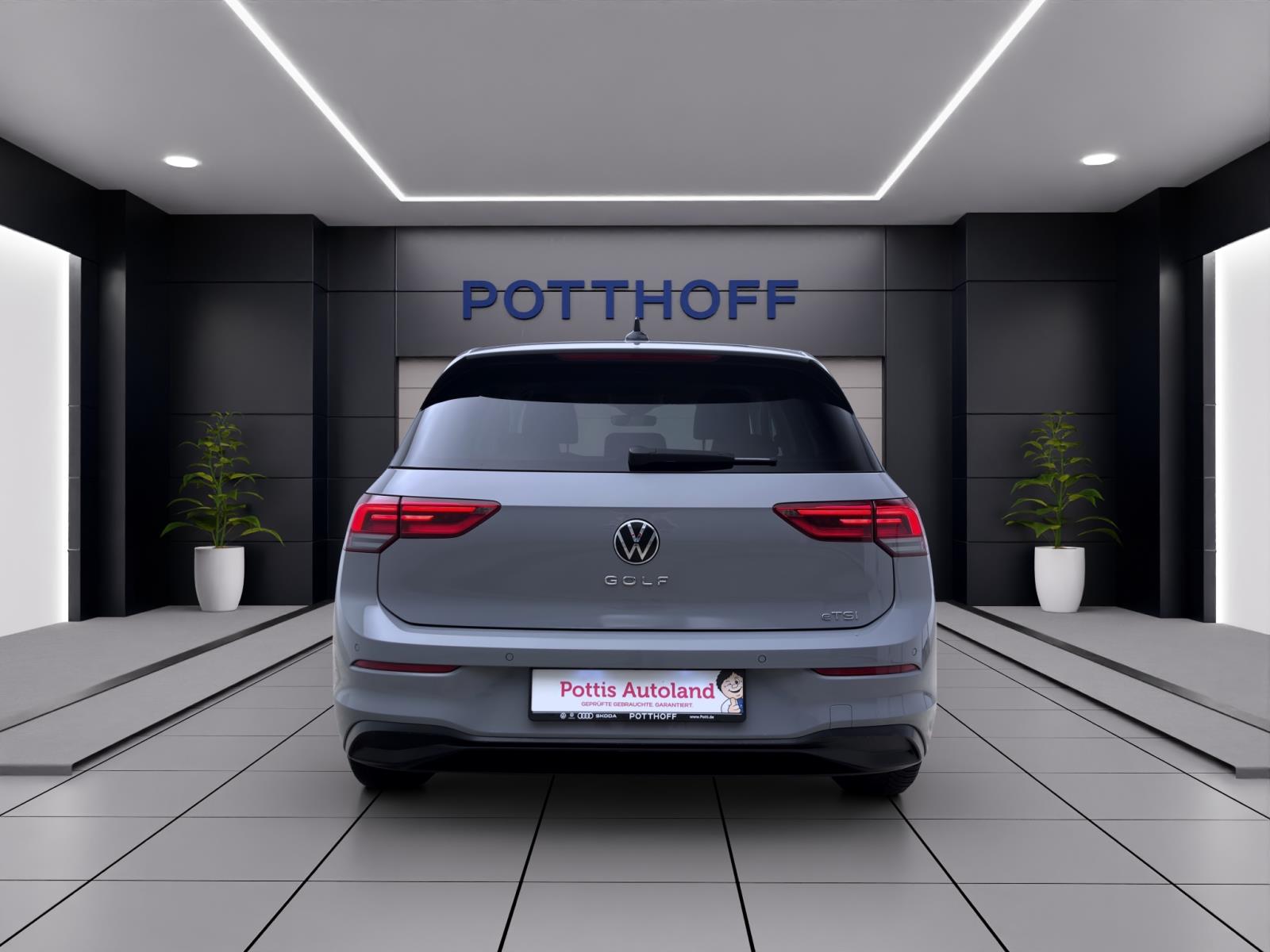 Volkswagen Golf 1.5 eTSI DSG LIFE NAVI KAMERA PDC KLIMA