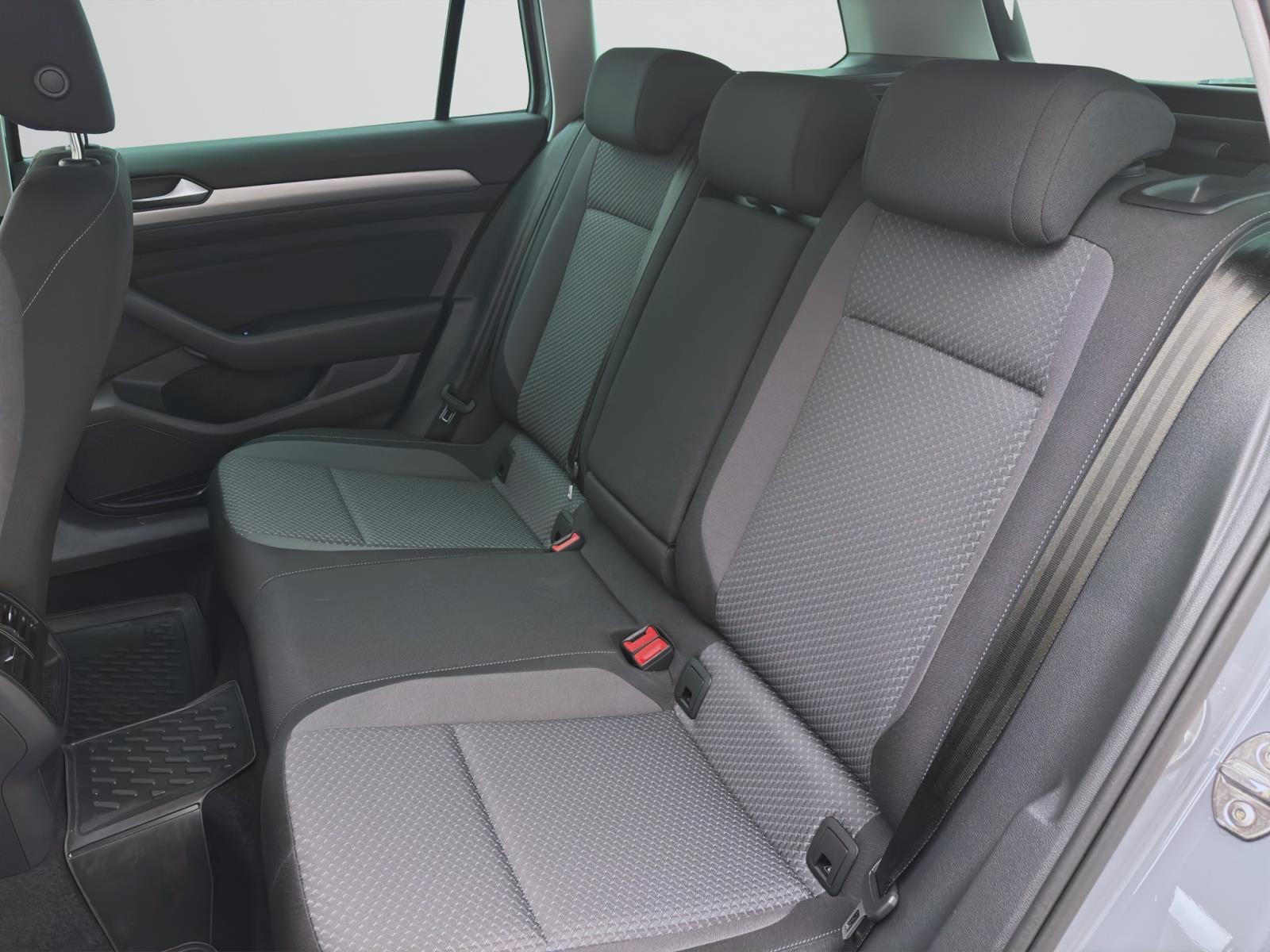 Volkswagen Passat Variant 1.5 TSI NAVI KAMERA SITZHZG PDC