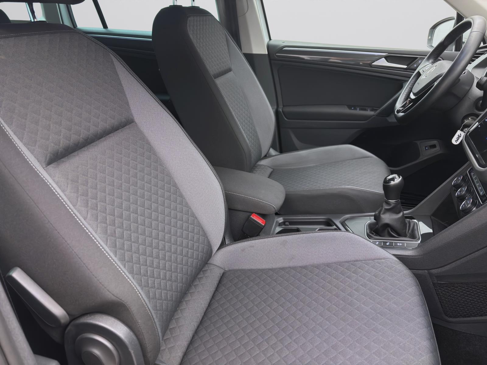 Volkswagen Tiguan 1.5 TSI COMFORTLINE NAVI AHK KAMERA PDC