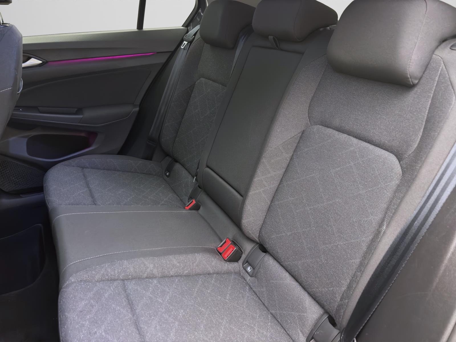 Volkswagen Golf 1.5 TSI LIFE IQ.LIGHT NAVI SITZHZG