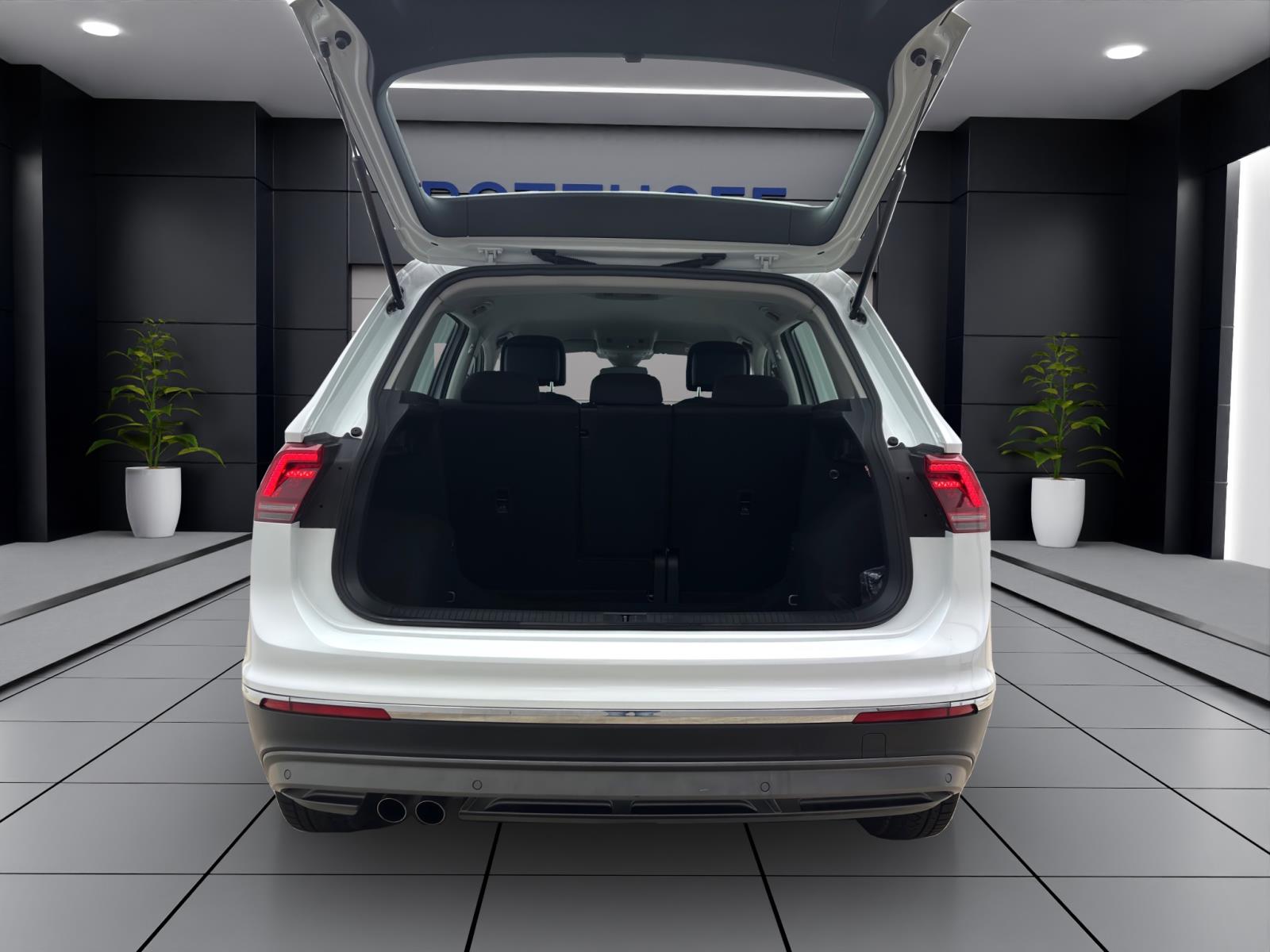 Volkswagen Tiguan 2.0 TSI DSG 4M HIGHLINE NAVI SITZHZ PDC LED
