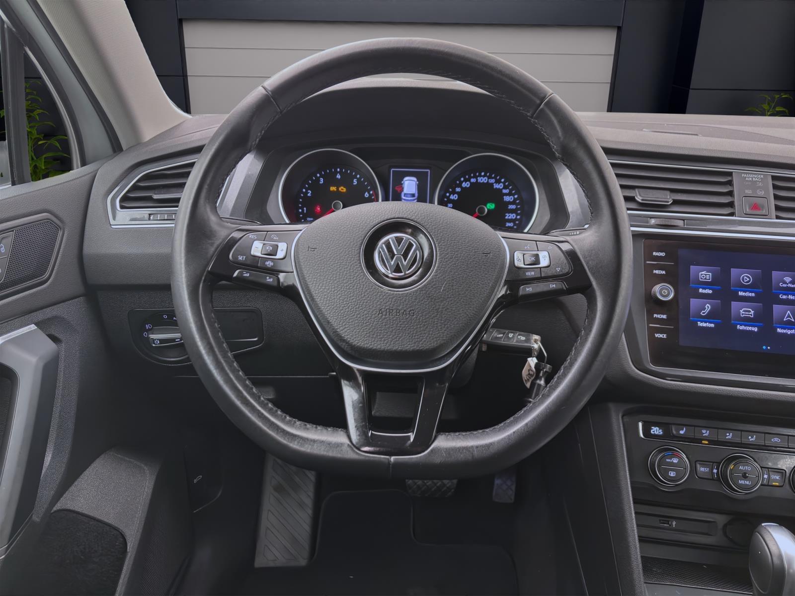 Volkswagen Tiguan 2.0 TSI DSG 4M HIGHLINE NAVI SITZHZ PDC LED