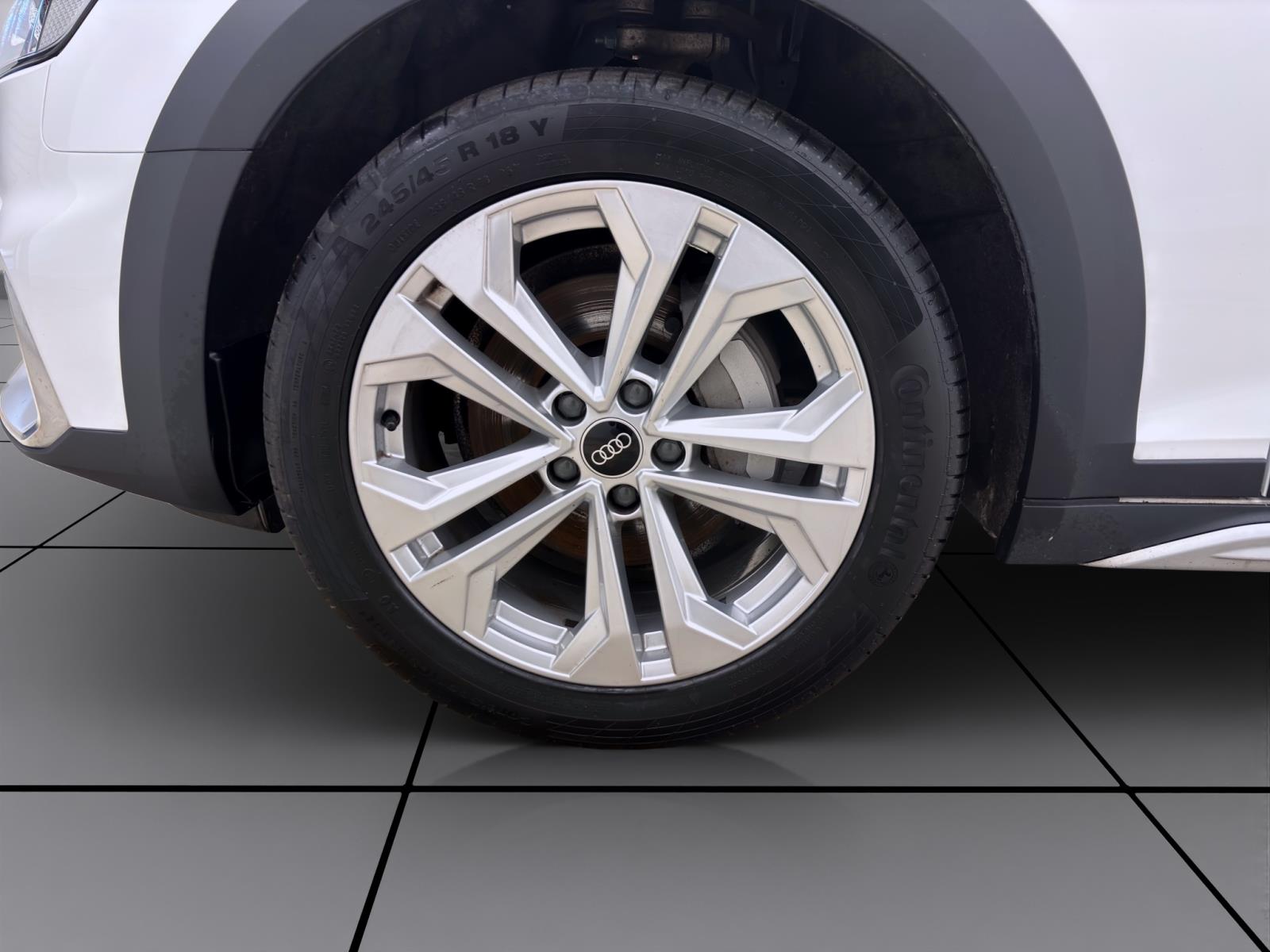 Audi A4 allroad 40 TDI Q BUSINESS KAMERA HuD AHK PANO