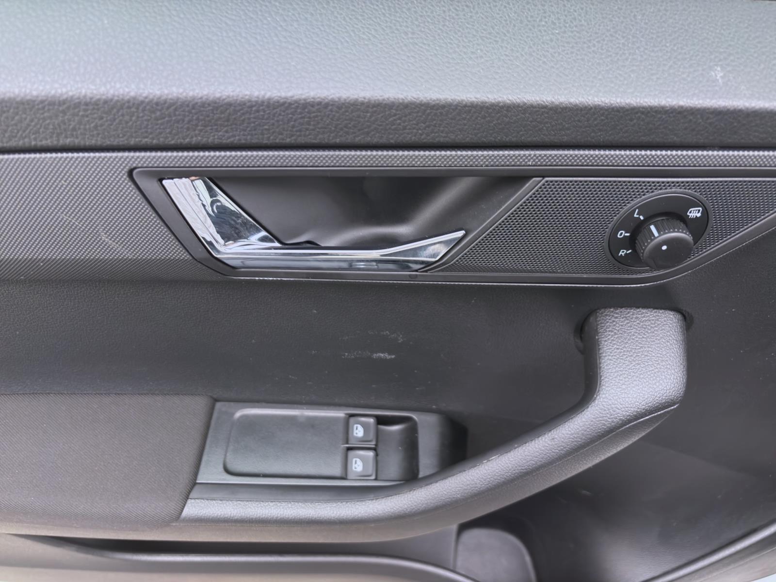 Skoda Fabia 1.0 TSI AMBITION NAVI KLIMA DAB+