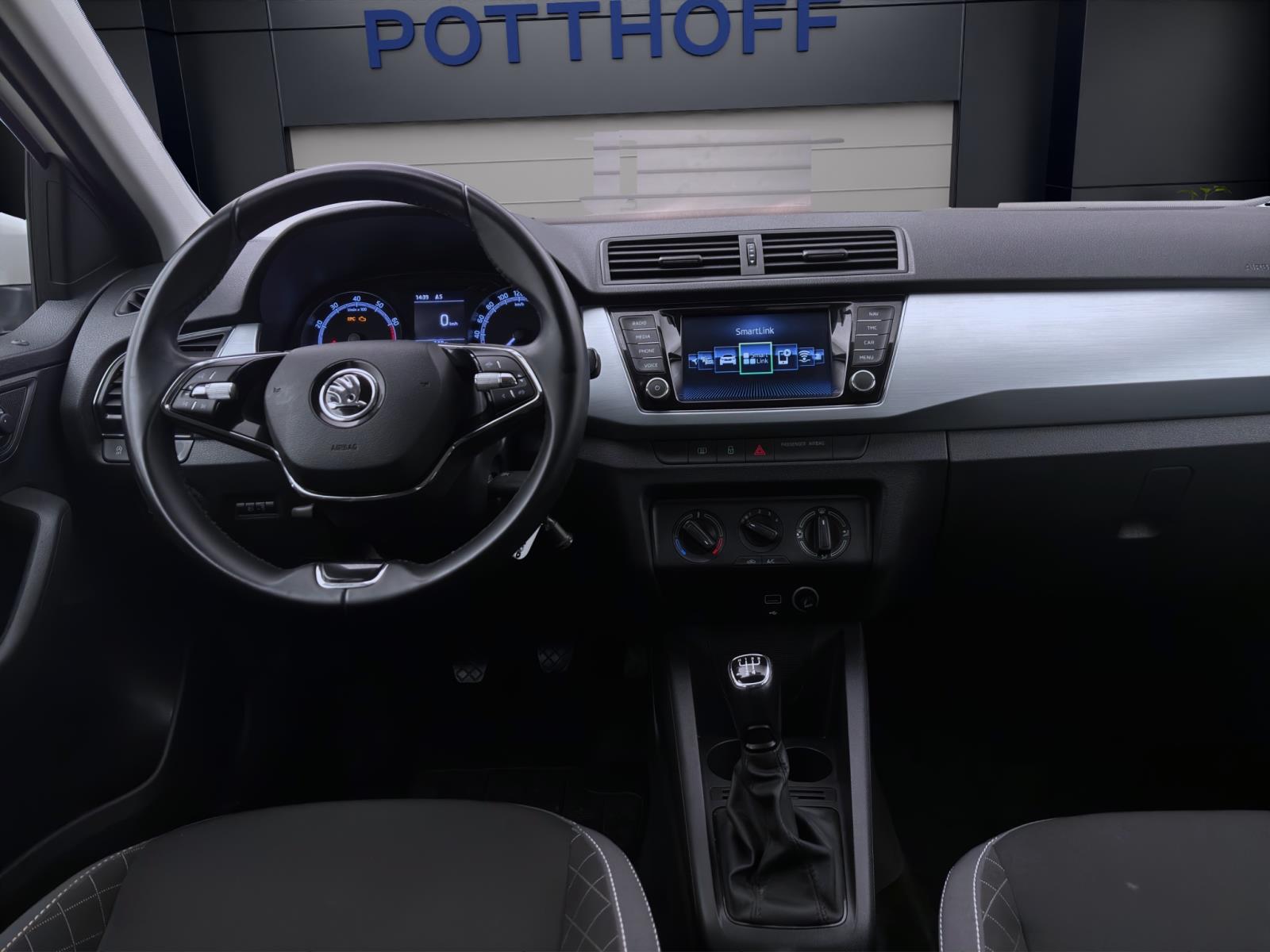 Skoda Fabia 1.0 TSI AMBITION NAVI KLIMA DAB+