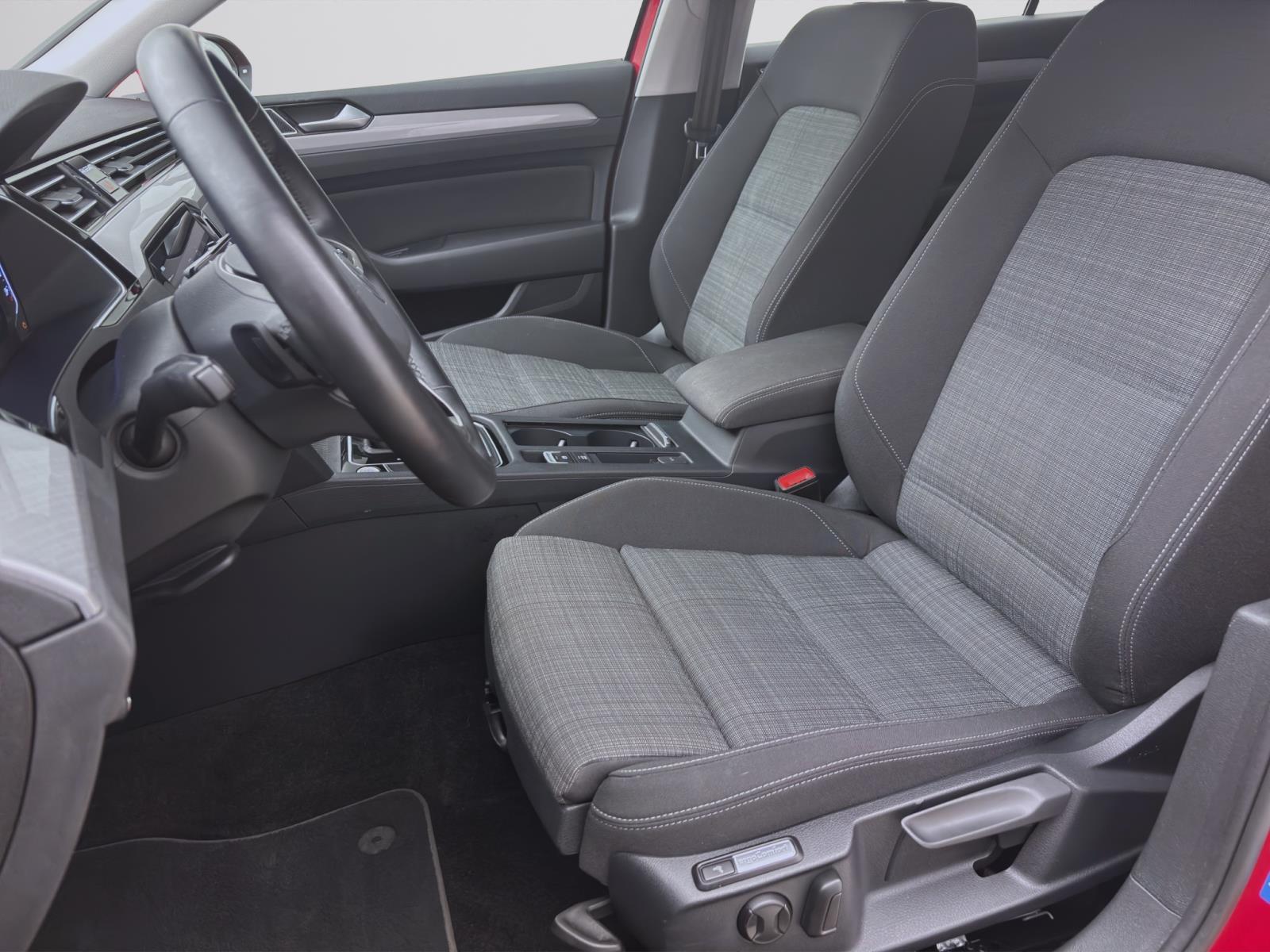 Volkswagen Passat Variant 2.0 TDI DSG BUSINESS NAVI KAMERA PDC LED