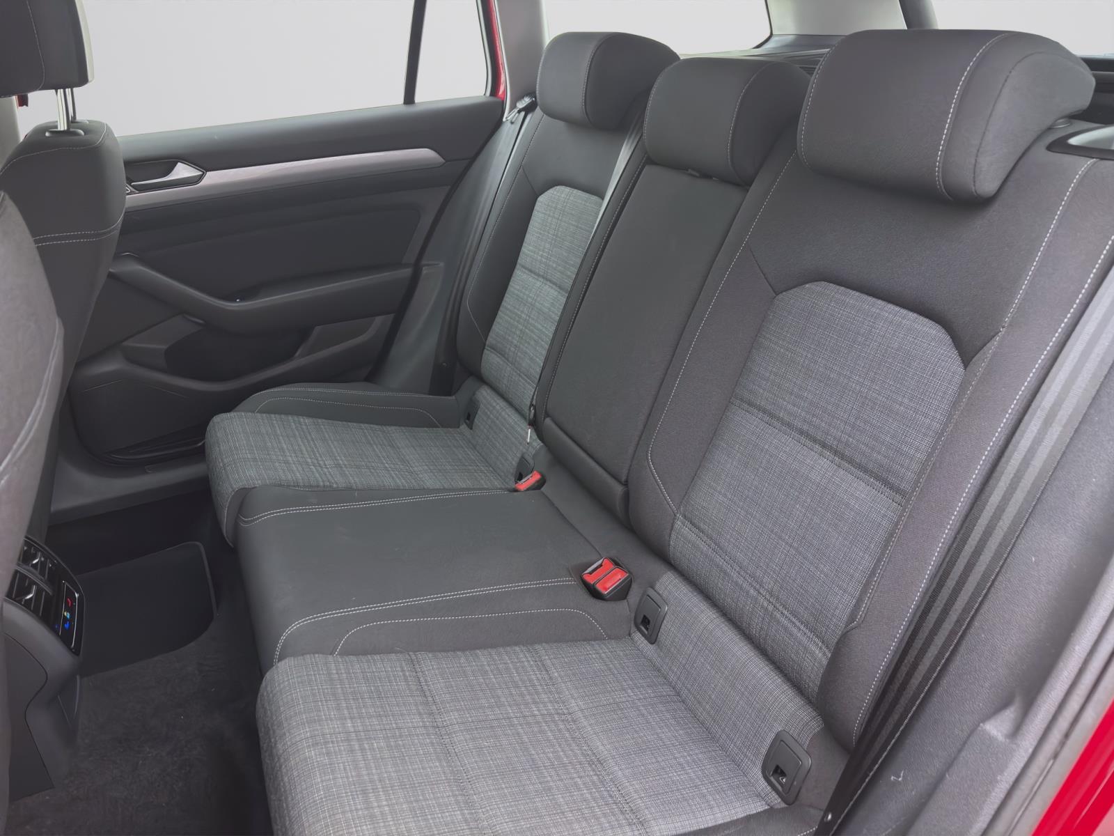 Volkswagen Passat Variant 2.0 TDI DSG BUSINESS NAVI KAMERA PDC LED