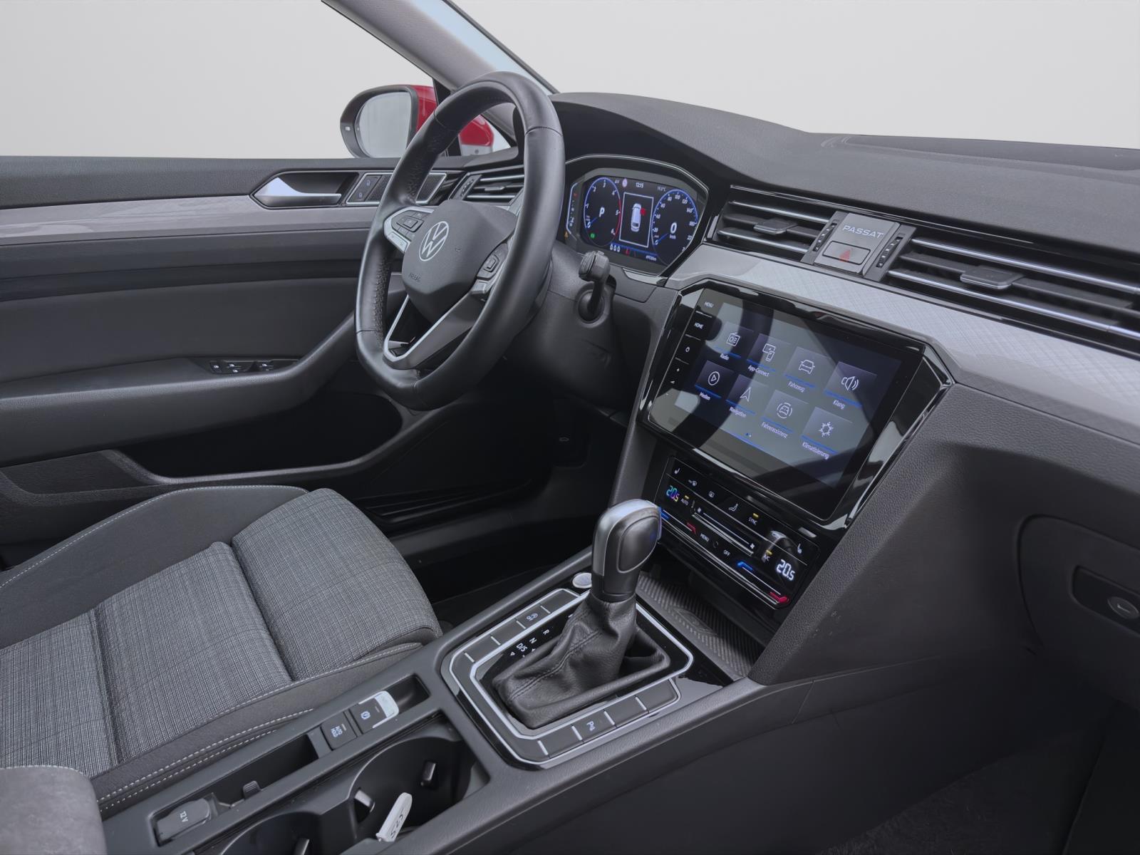Volkswagen Passat Variant 2.0 TDI DSG BUSINESS NAVI KAMERA PDC LED