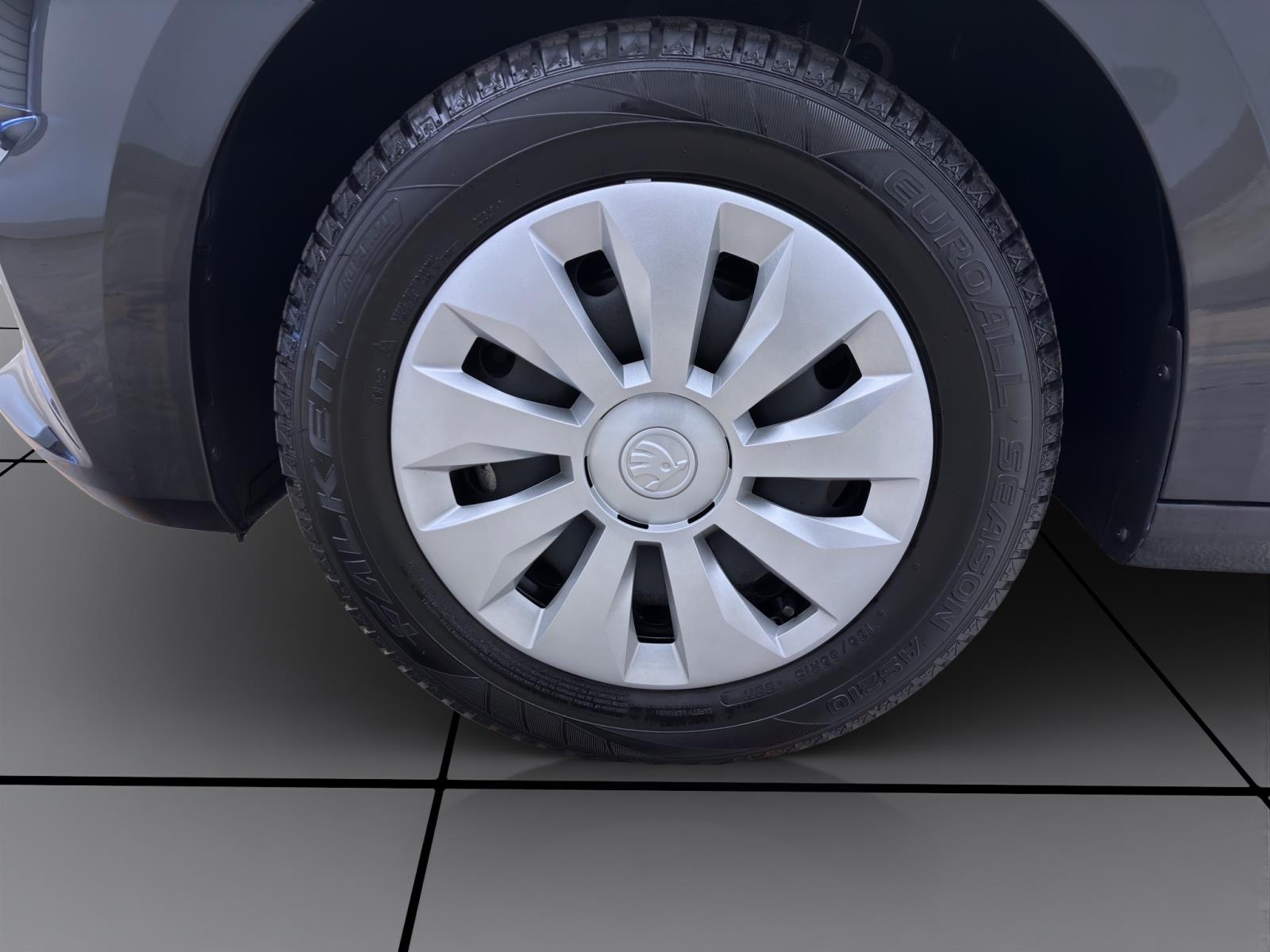Skoda Fabia 1.0 TSI SELECTION PDC LED SITZHZG KLIMA