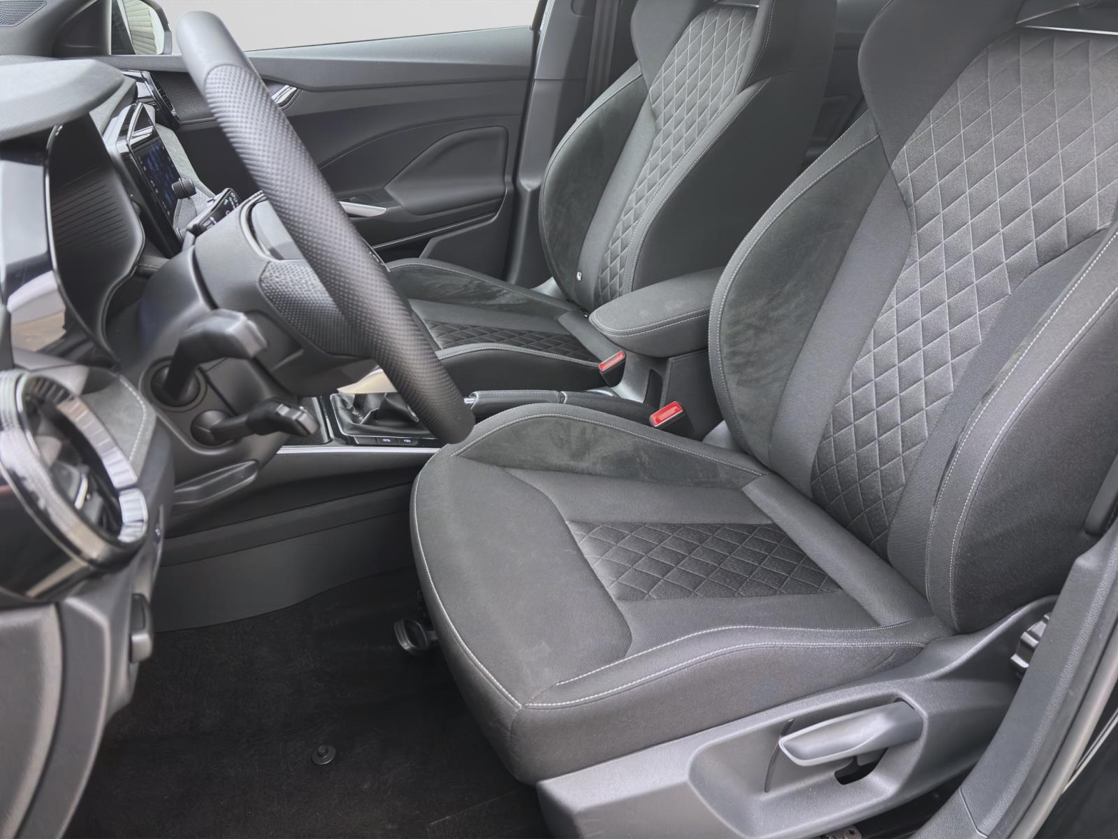 Skoda Fabia 1.0 TSI SELECTION PDC LED SITZHZG KLIMA