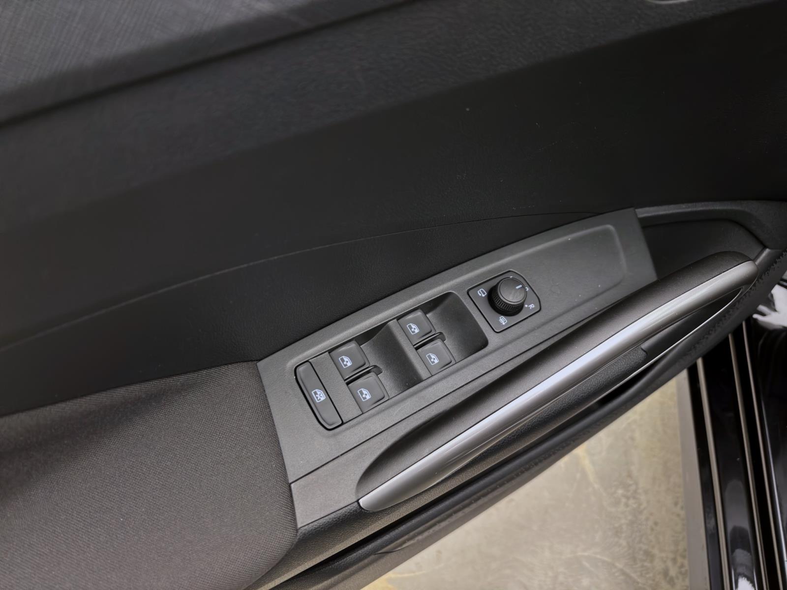 Skoda Fabia 1.0 TSI SELECTION PDC LED SITZHZG KLIMA
