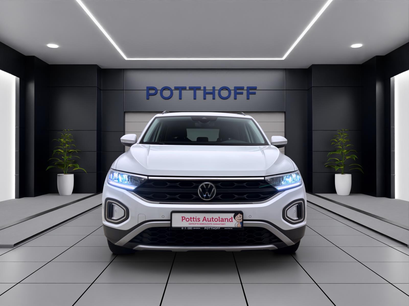 Volkswagen T-Roc 1.0 TSI LIFE NAVI KLIMA PDC LED