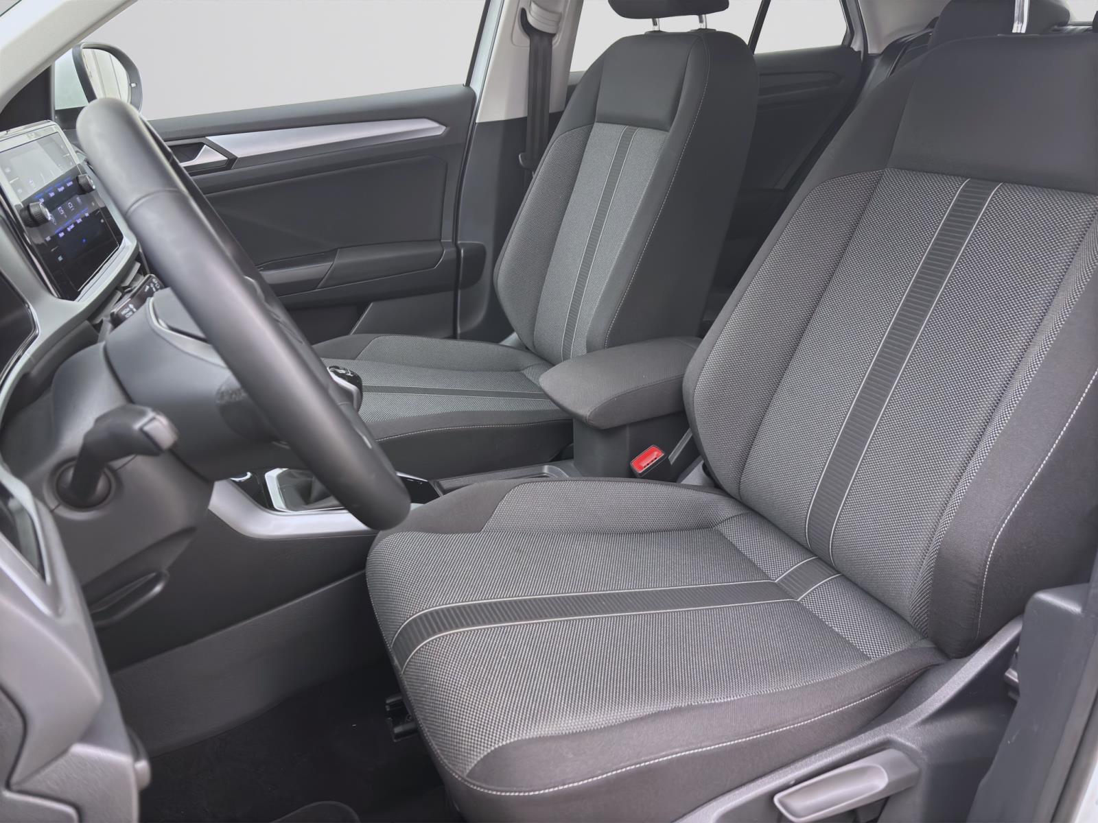 Volkswagen T-Roc 1.0 TSI LIFE NAVI KLIMA PDC LED