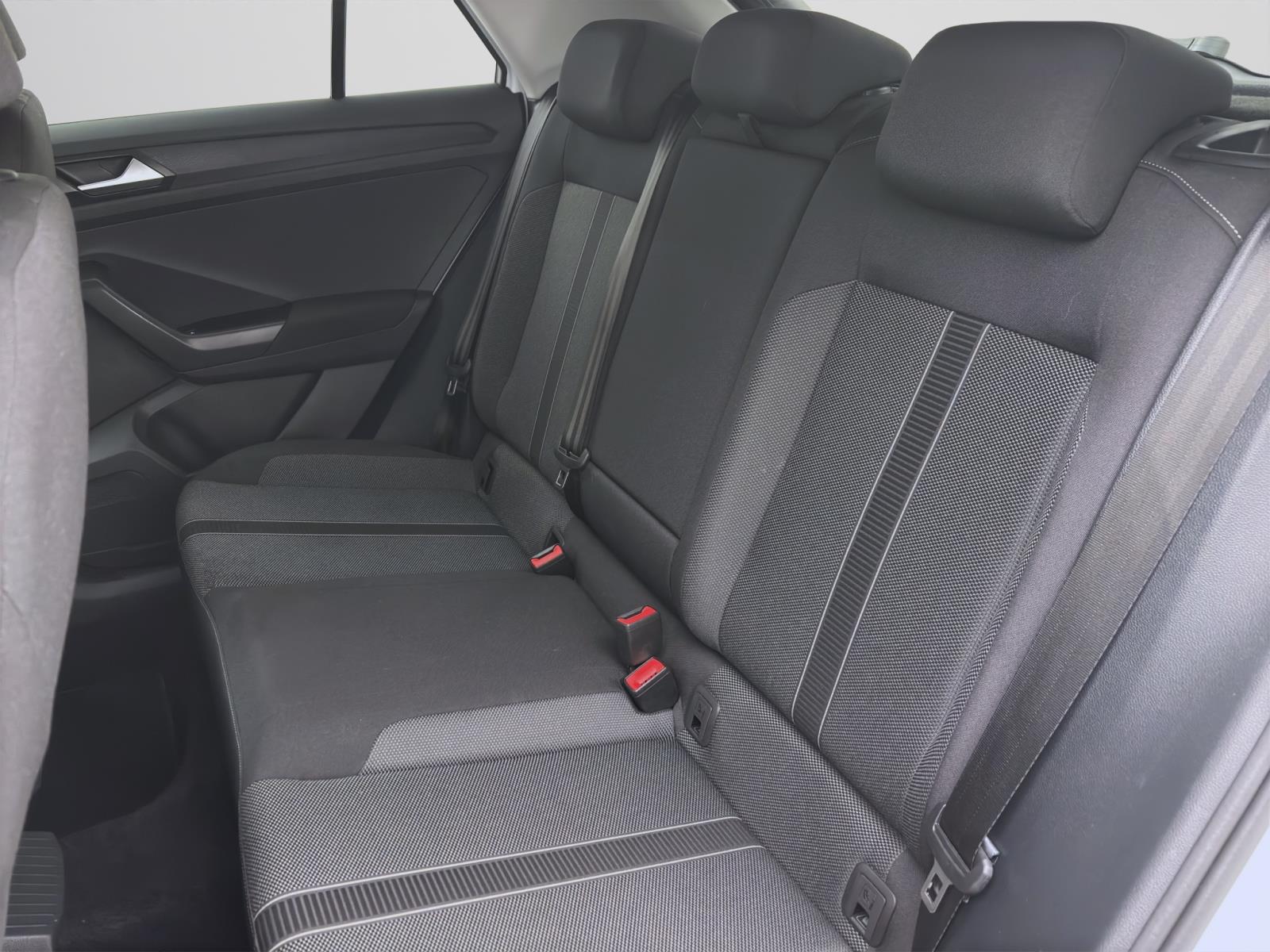 Volkswagen T-Roc 1.0 TSI LIFE NAVI KLIMA PDC LED