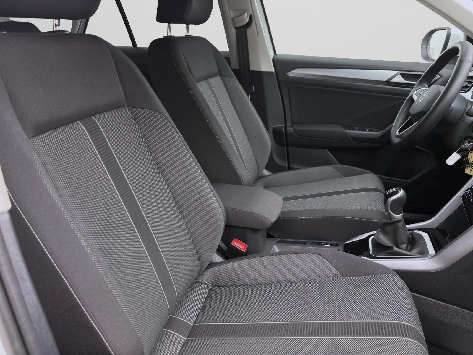 Volkswagen T-Roc 1.0 TSI LIFE NAVI KLIMA PDC LED