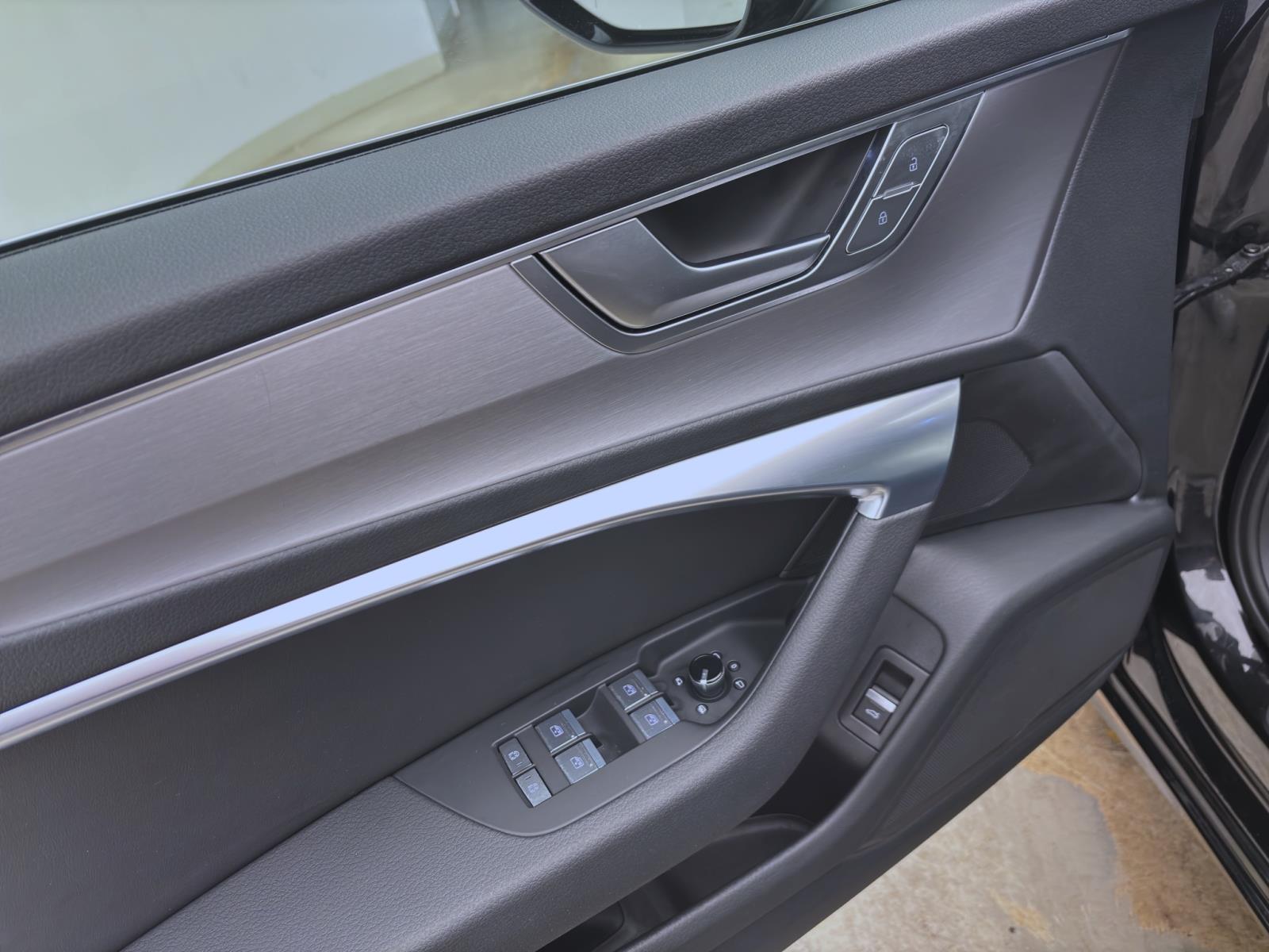 Audi A6 Avant 45 TDI Q S LINE STANDHZG AHK PANO MATRIX