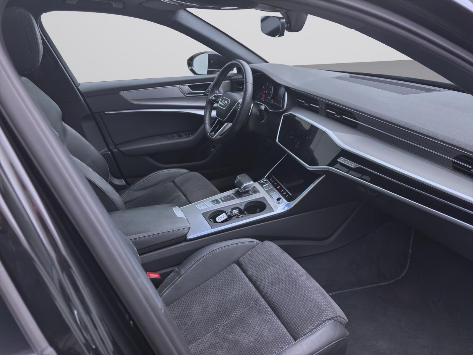 Audi A6 Avant 45 TDI Q S LINE STANDHZG AHK PANO MATRIX