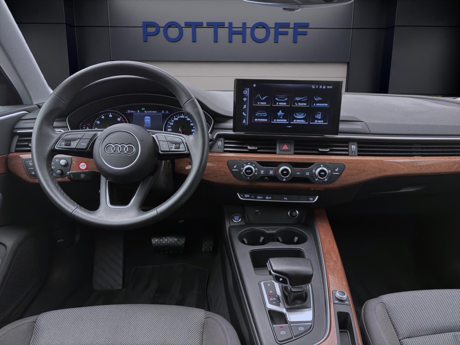 Audi A4 Avant 40 TFSI ADVANCED MATRIX NAVI HuD PANO