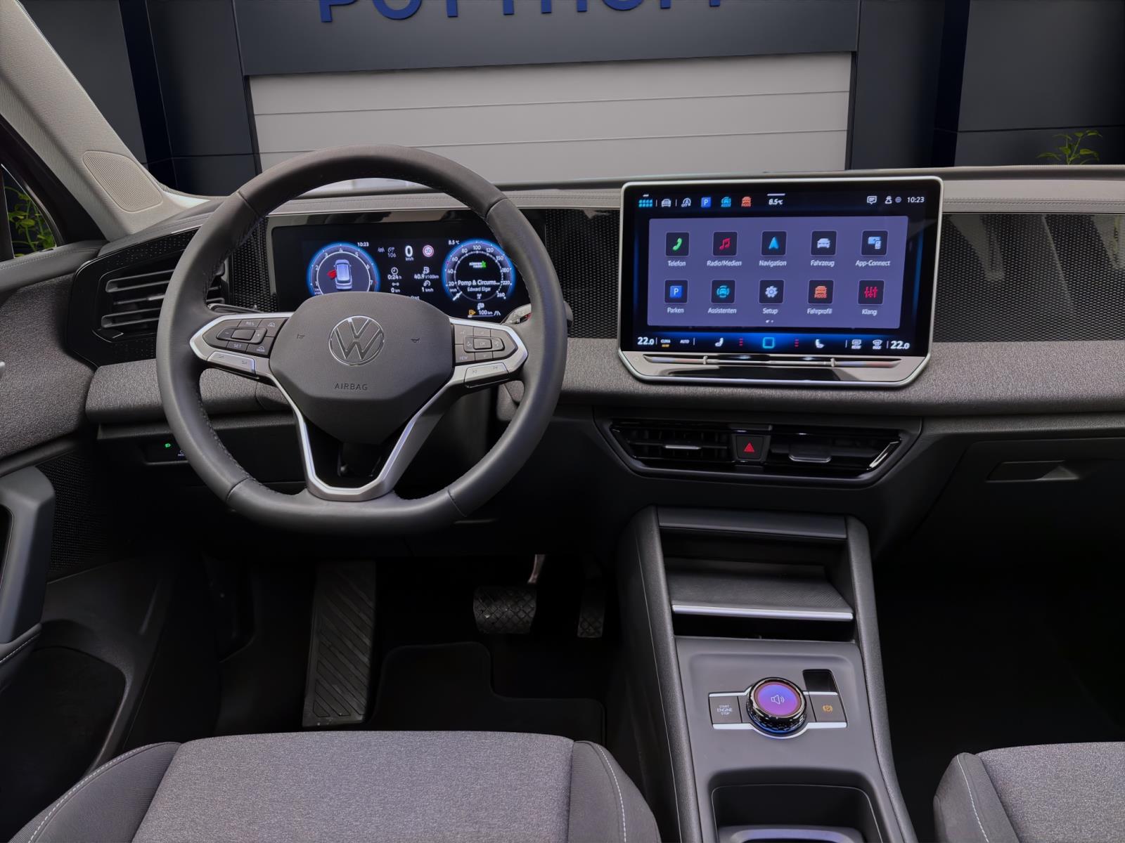 Volkswagen Tiguan 1.5 eTSI DSG NAVI AHK KAMERA PDC
