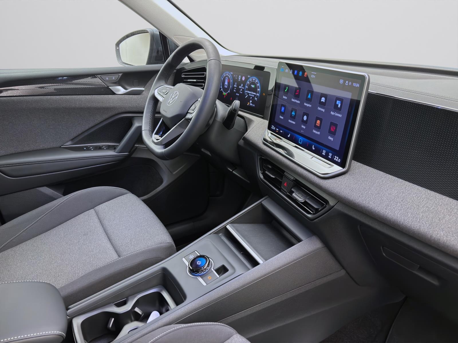 Volkswagen Tiguan 1.5 eTSI DSG NAVI AHK KAMERA PDC