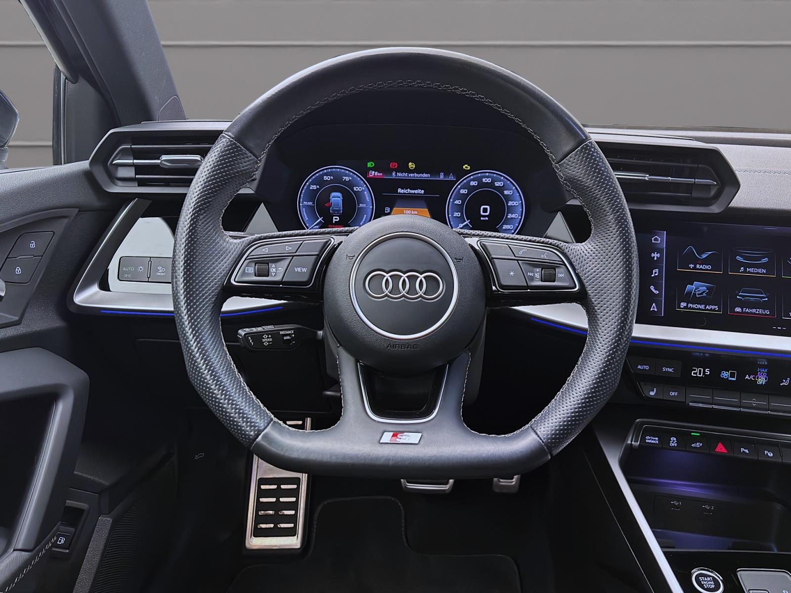 Audi A3 Sportback 40 TFSIe S LINE LED KAMERA NAVI PANO