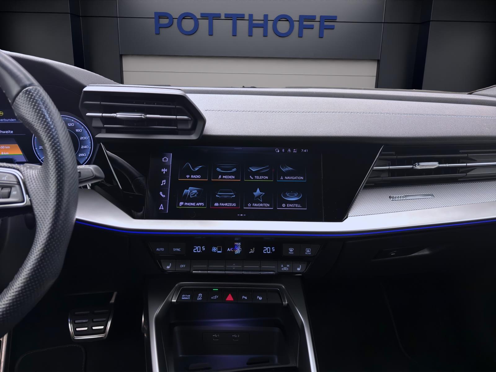 Audi A3 Sportback 40 TFSIe S LINE LED KAMERA NAVI PANO