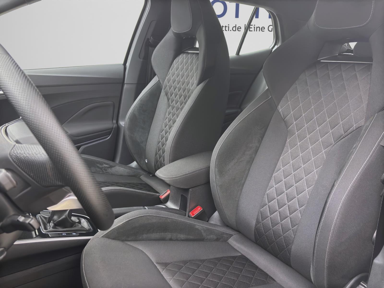 Skoda Fabia 1.0 TSI SELECTION LM16 PDC LED SITZHZG
