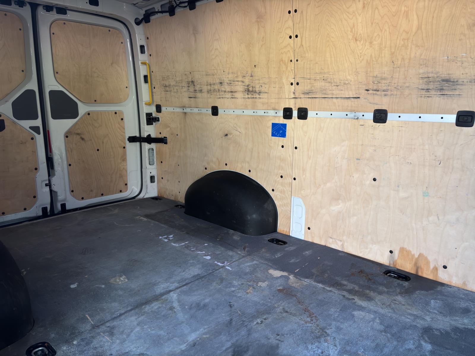 Volkswagen Crafter Kasten 30 TDI MITTEL ND BLUETOOTH DOPPELSITBANK