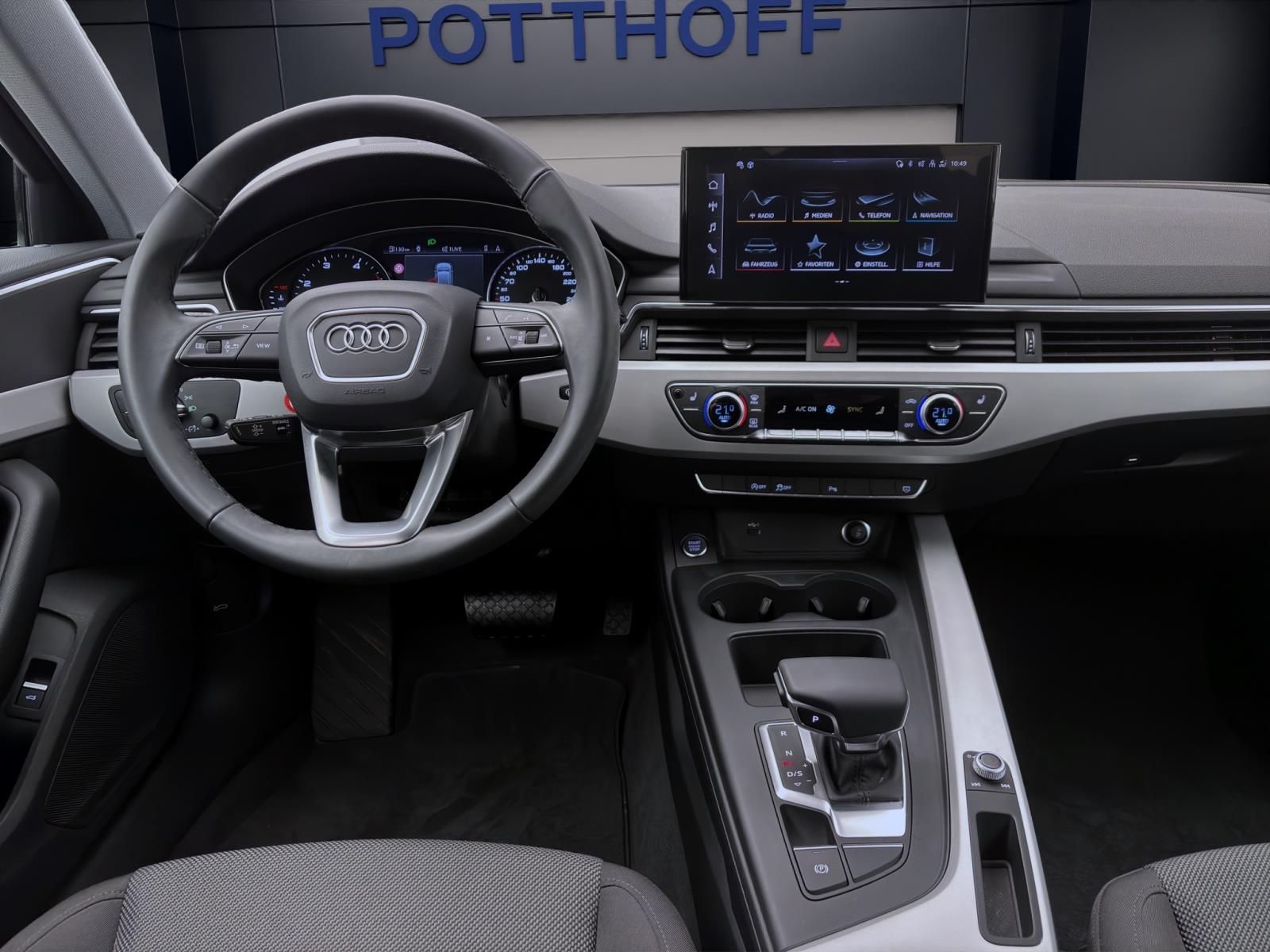 Audi A4 Avant 35 TDI BUSINESS STDHZG LM17 NAVI PDC