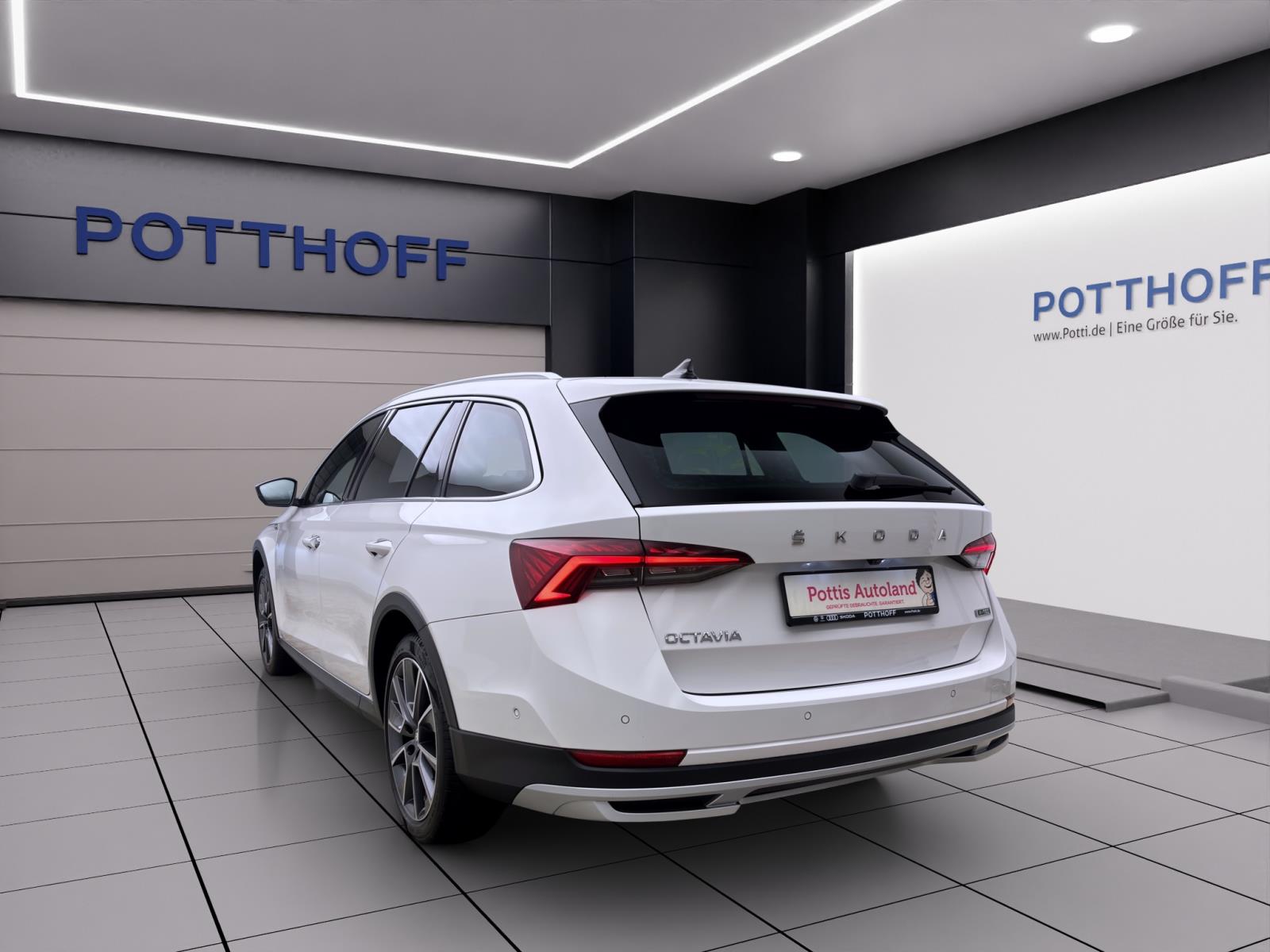 Skoda Octavia Combi 1.5 eTSI DSG SCOUT LM18 NAVI MATRIX PDC