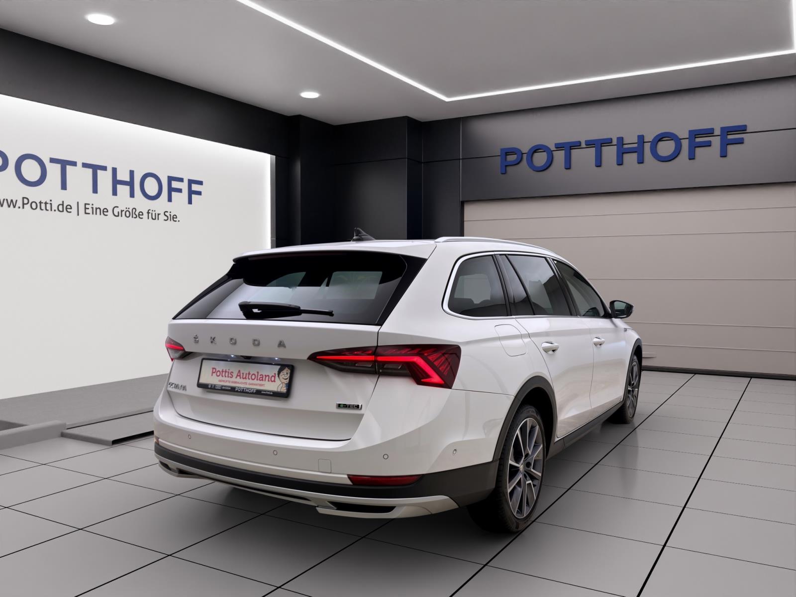 Skoda Octavia Combi 1.5 eTSI DSG SCOUT LM18 NAVI MATRIX PDC