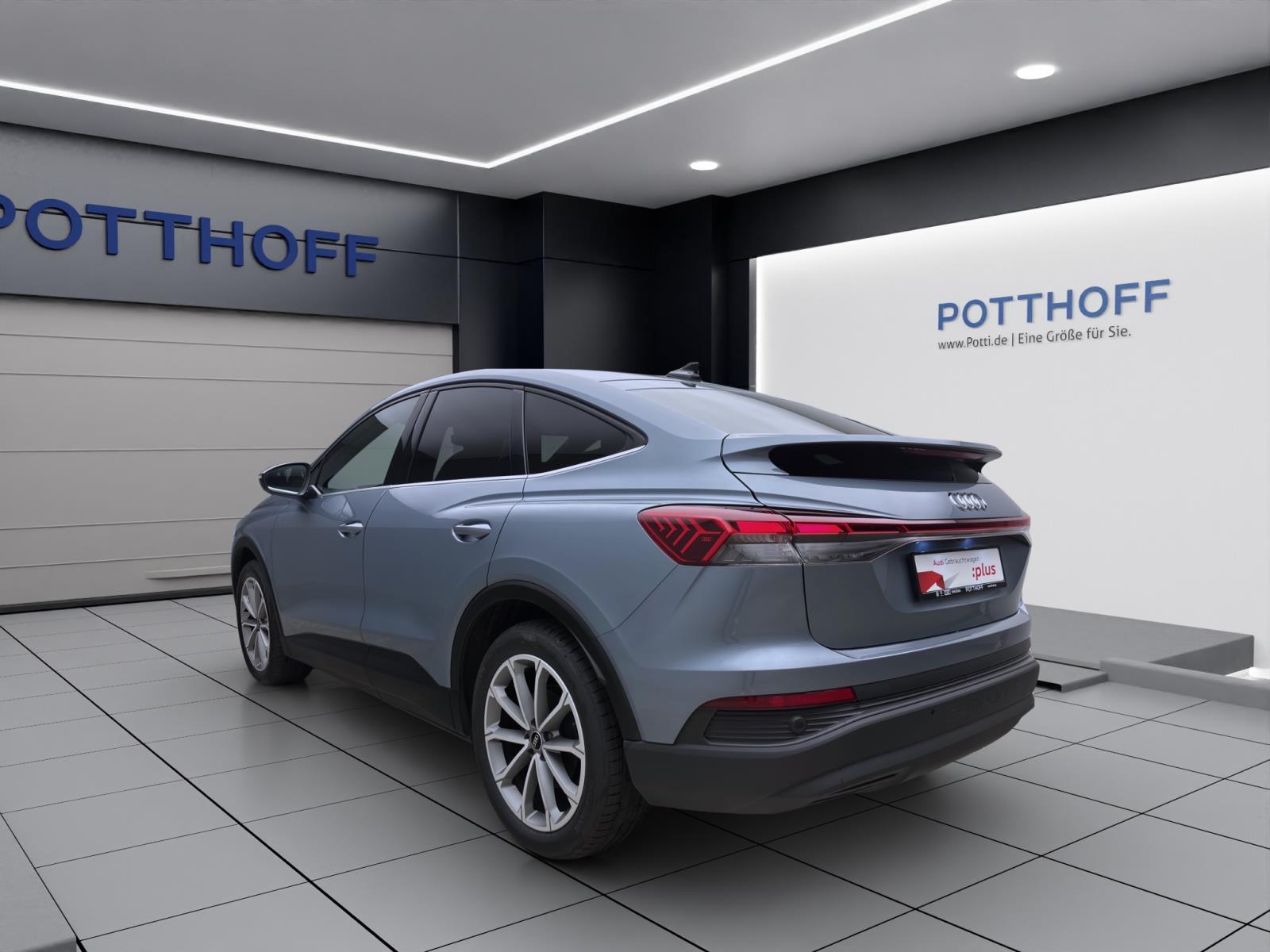 Audi Q4 e-tron Sportback 45 PDC KAMERA NAVI LM20