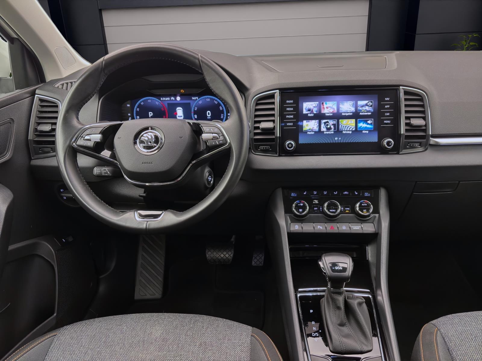Skoda Karoq 2.0 TDI DSG CLEVER NAVI AHK KAMERA PDC