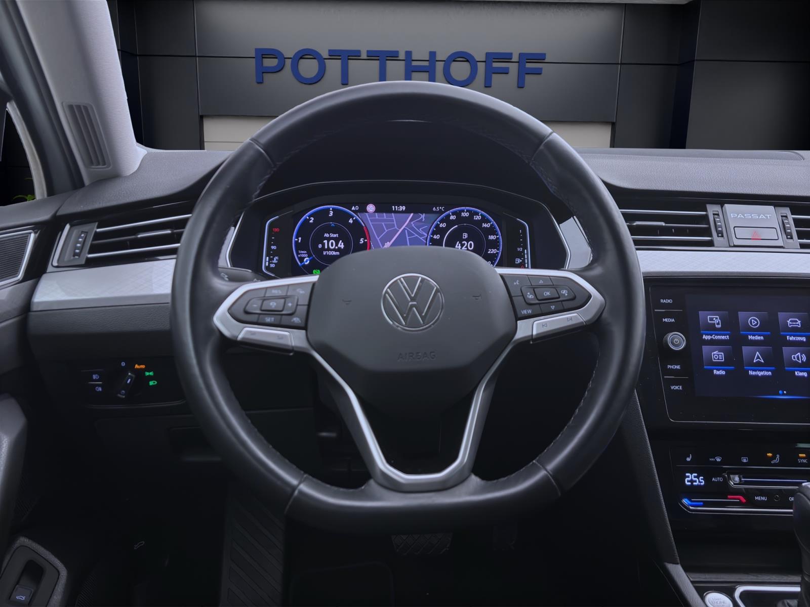 Volkswagen Passat Variant 2.0 TDI DSG BUSINESS AHK NAVI KAMERA ACC