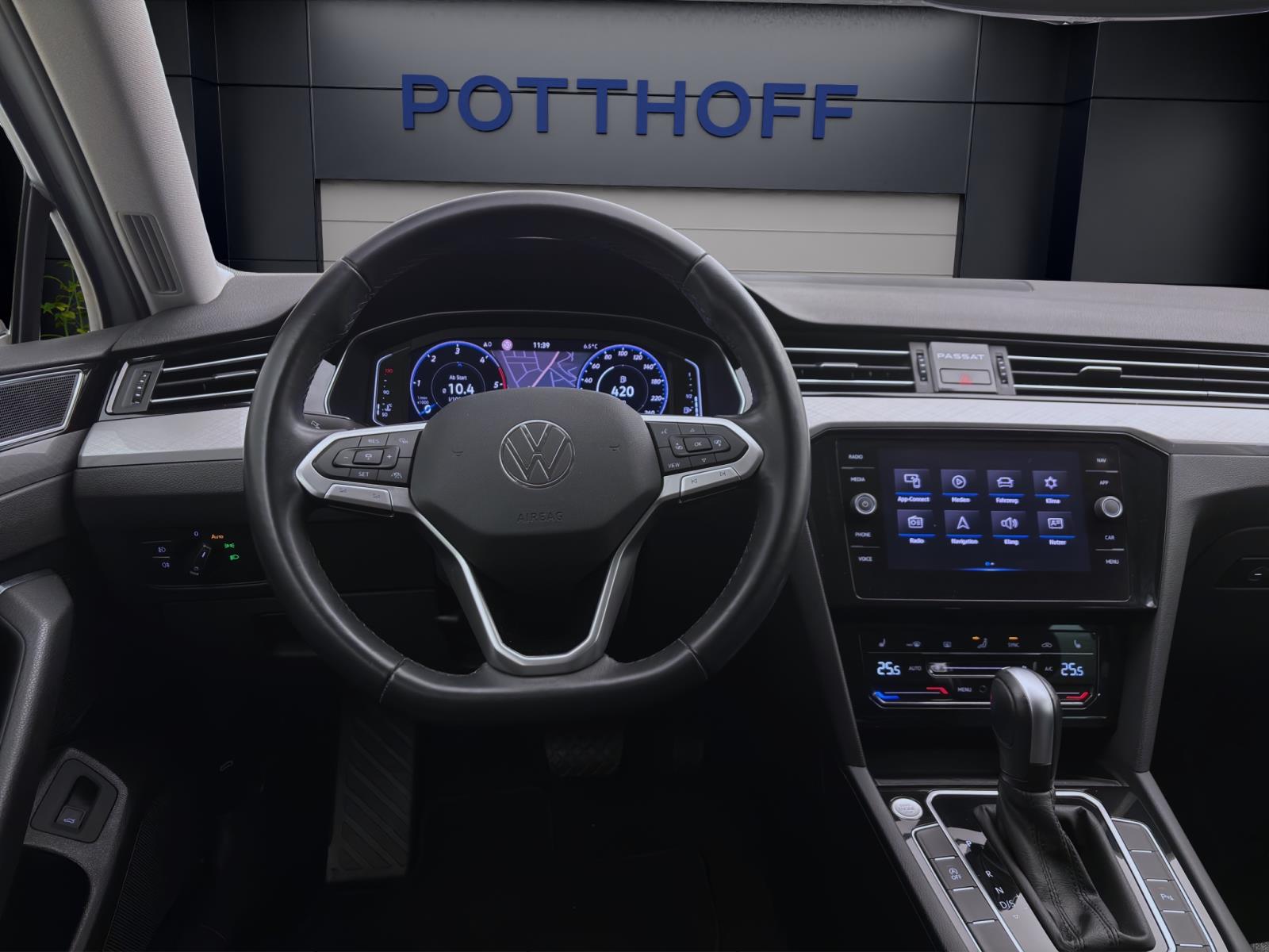 Volkswagen Passat Variant 2.0 TDI DSG BUSINESS AHK NAVI KAMERA ACC