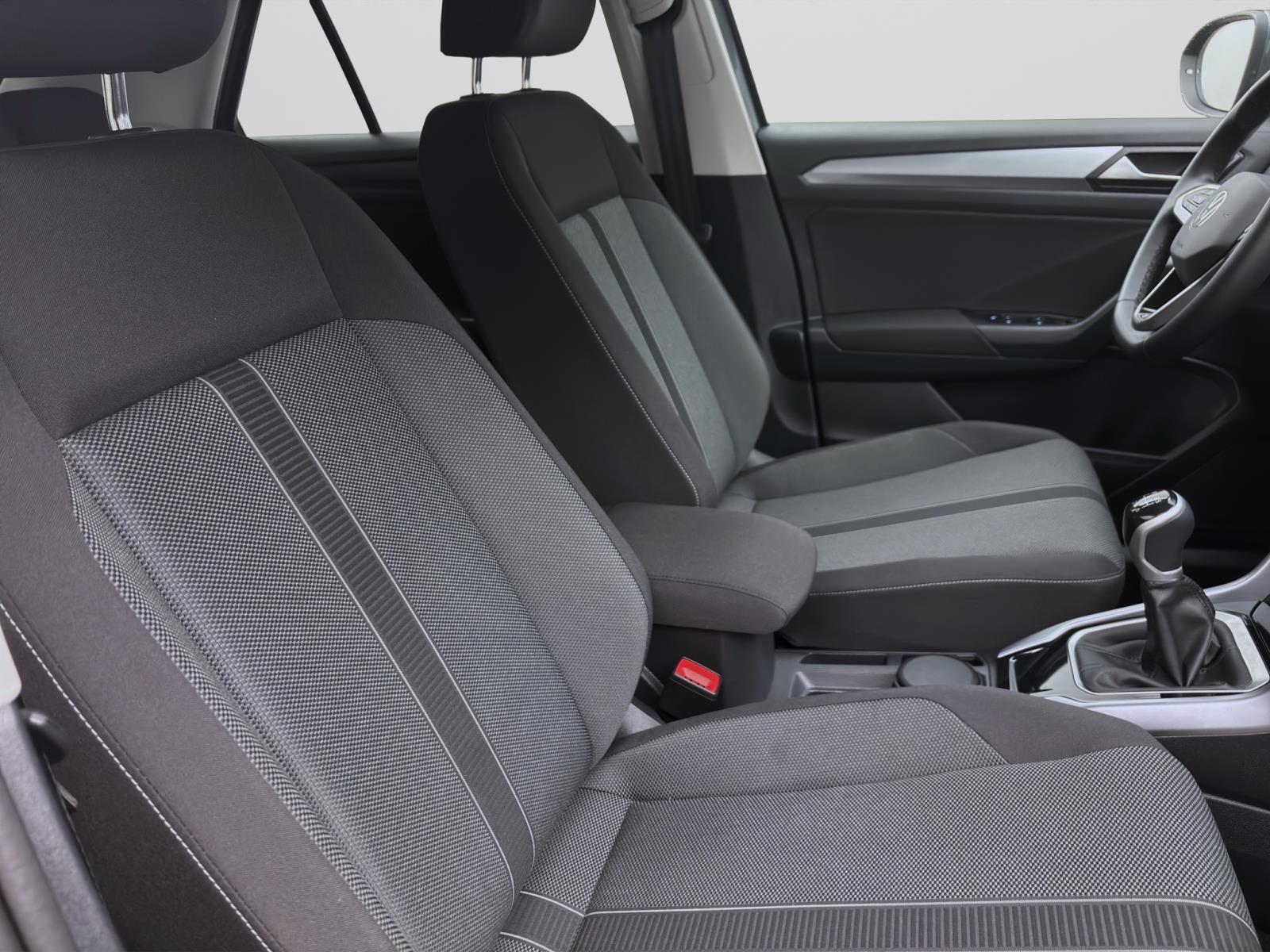 Volkswagen T-Roc 1.0 TSI LIFE NAVI KLIMA PDC SITZHZG