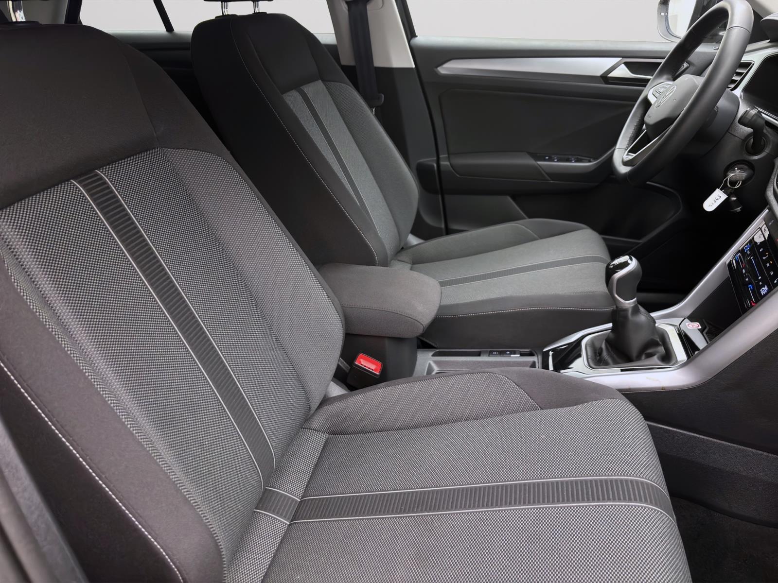 Volkswagen T-Roc 1.0 TSI LIFE NAVI KLIMA PDC SITZHZG