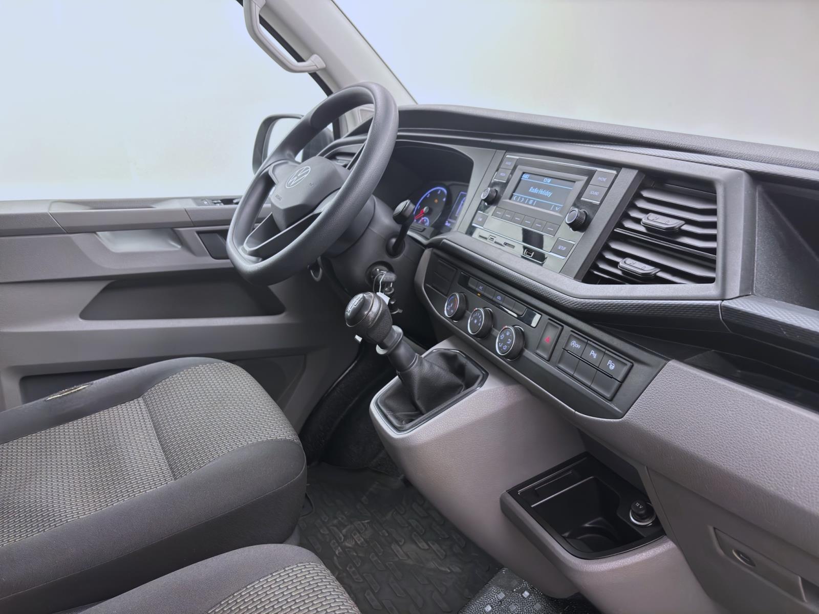 Volkswagen T6.1 Transporter Kasten 2.0 TDI STANDHZG KLIMA AHK