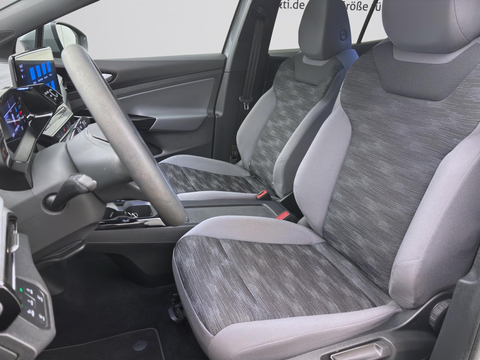 Volkswagen ID.5 PRO NAVI AHK KLIMA ACC PDC