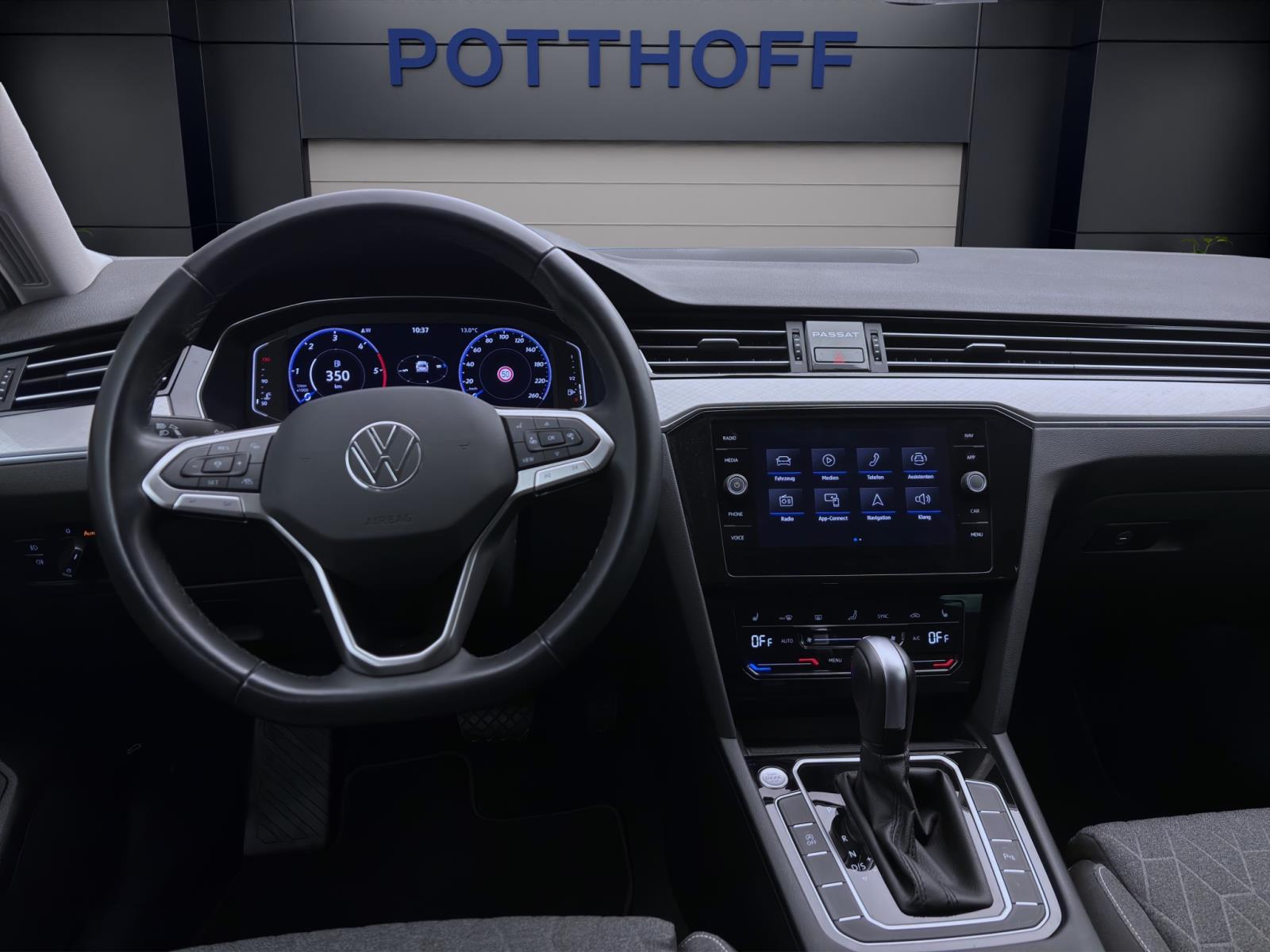 Volkswagen Passat Variant 2.0 TDI DSG BUSINESS NAVI AHK PDC ACC
