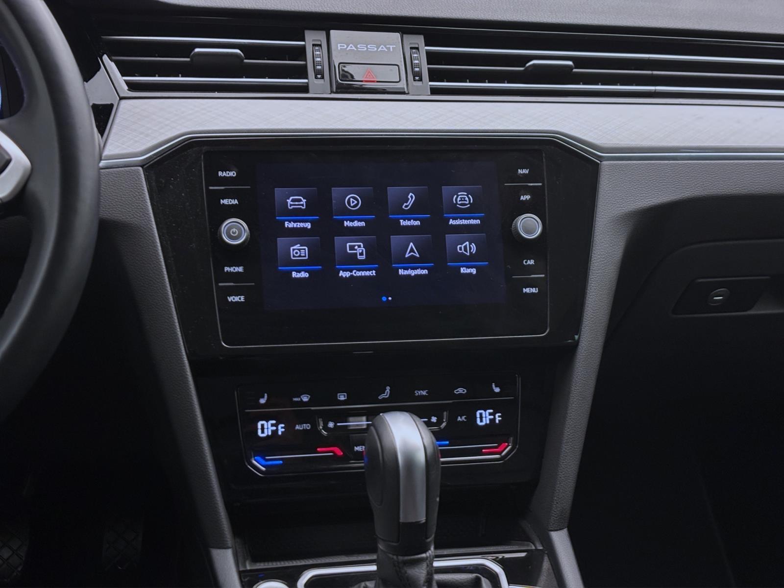 Volkswagen Passat Variant 2.0 TDI DSG BUSINESS NAVI AHK PDC ACC