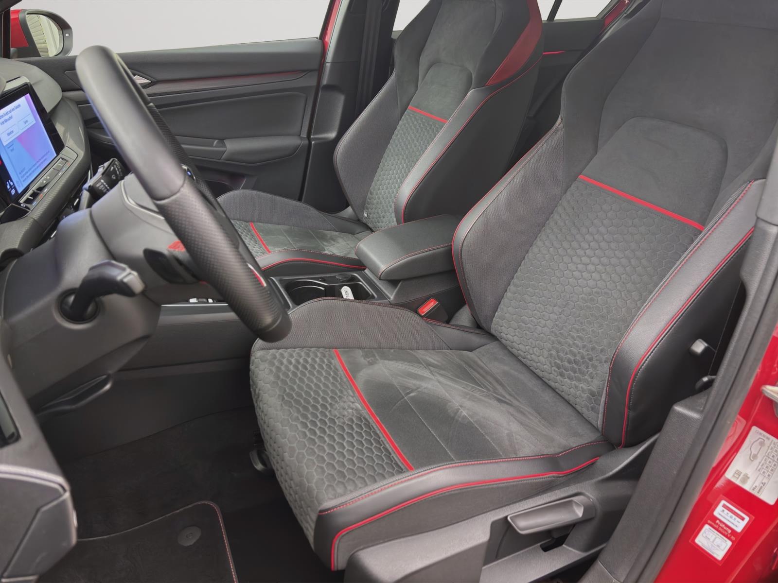 Volkswagen Golf GTI CLUBSPORT NAVI ACC PDC LM18