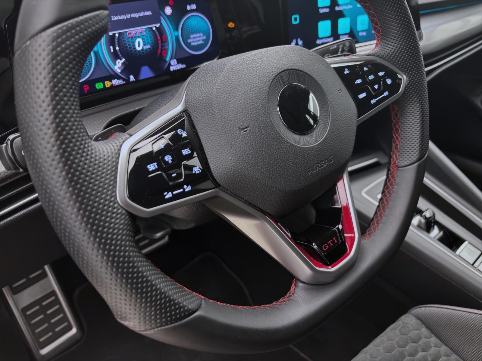 Volkswagen Golf GTI CLUBSPORT NAVI ACC PDC LM18