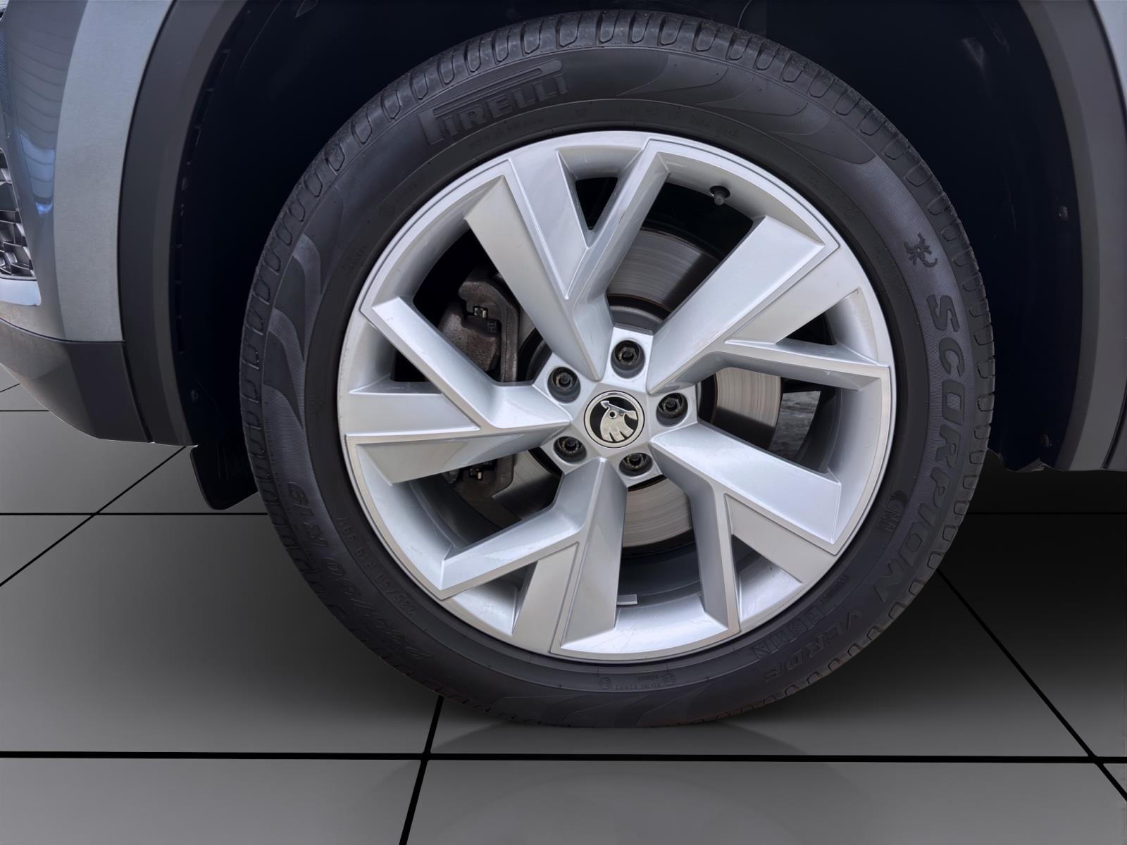 Skoda Kodiaq 2.0 TSI DSG 4x4 SOLEIL STANDHZG AHK NAVI KAMERA