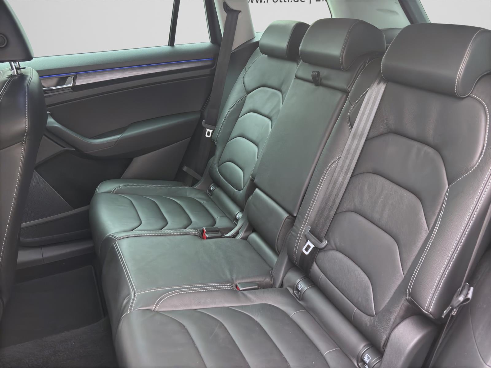 Skoda Kodiaq 2.0 TSI DSG 4x4 SOLEIL STANDHZG AHK NAVI KAMERA